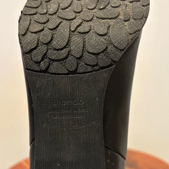 Blondo Black Leather Ankle Booties - Picture 8 of 9